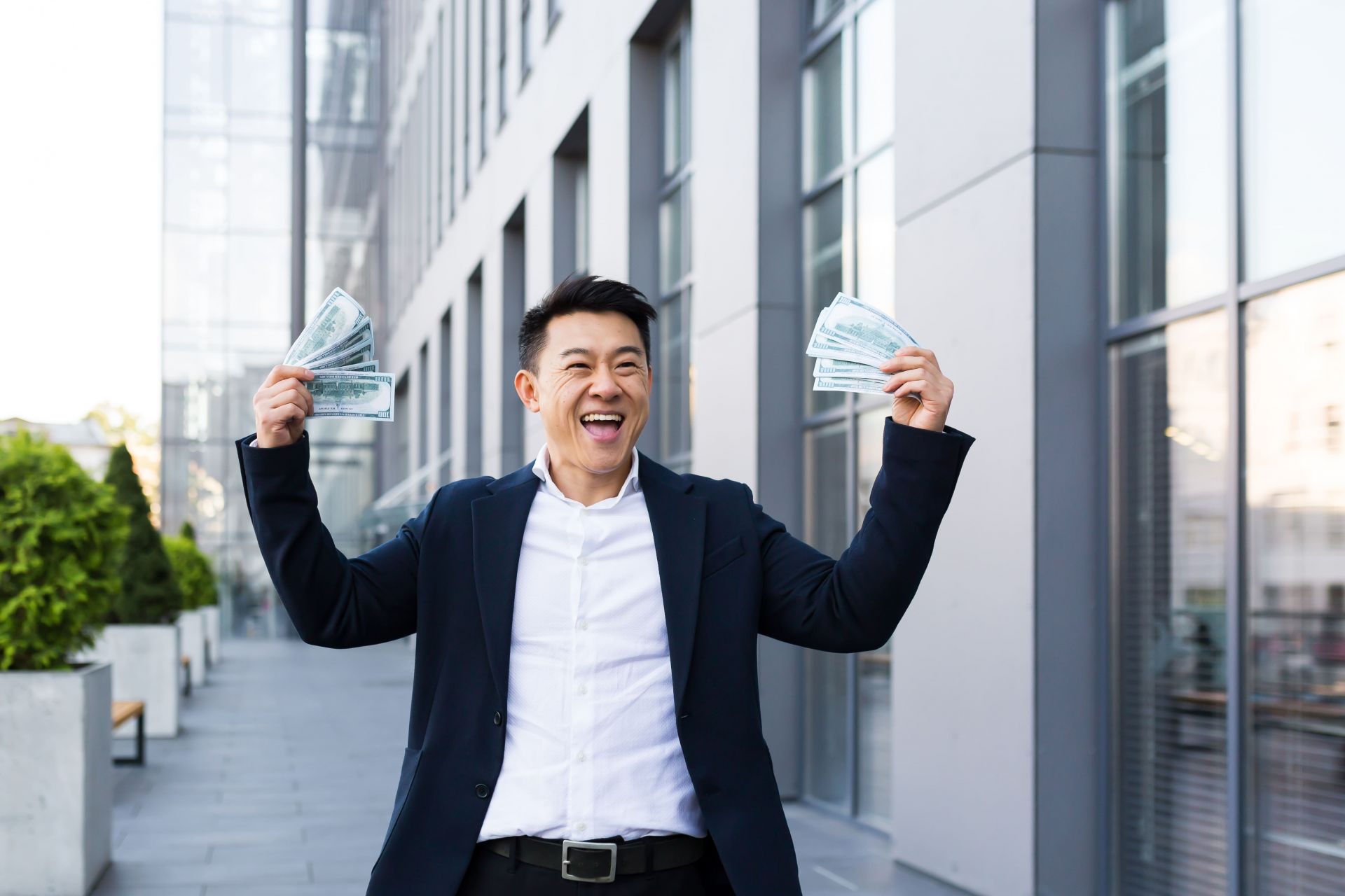 金融魔法師!當舖借款,實現您的財務奇蹟!